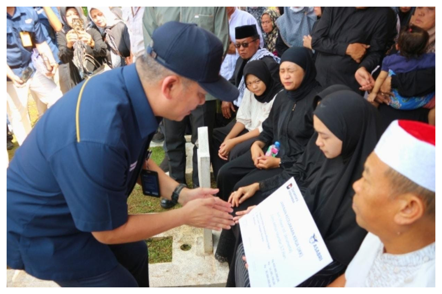 Asabri salurkan hak waris kepada keluarga tiga korban prajurit TNI yang gugur di Lebanon.