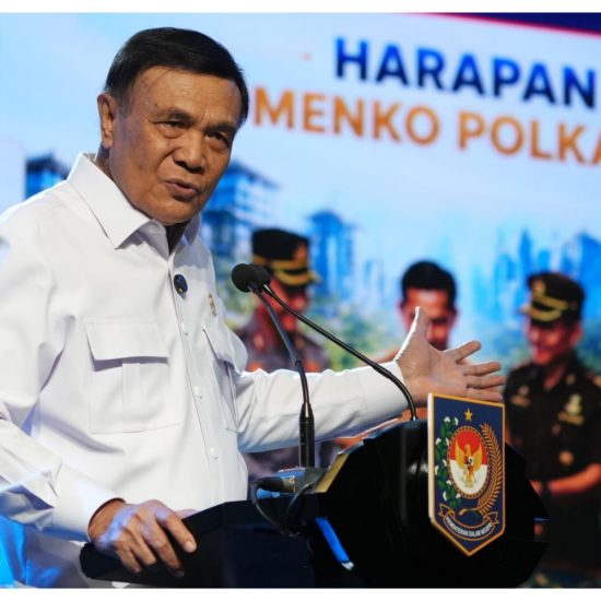 Menko Polkam, Jenderal TNI (Purn) Djamari Chaniago.