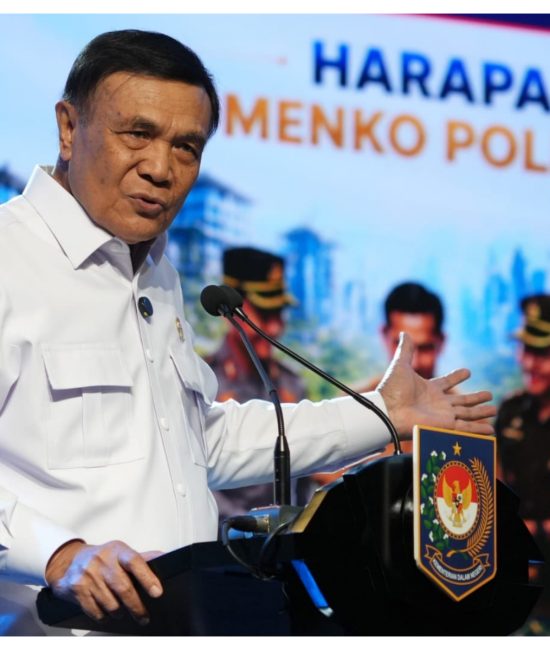 Menko Polkam, Jenderal TNI (Purn) Djamari Chaniago.