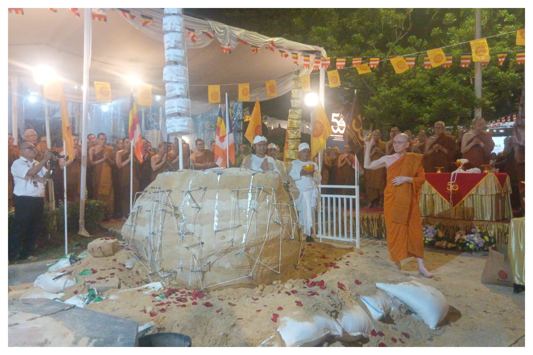 Acara Puncak Upacara Pengecoran Rupang Buddha Nusantara di Vihara Jakarta Dhammacakka Jaya, Jakarta, Minggu (21/6/2026). Foto: Dok Kurasinews.com/Luthfi Khairul Fikri