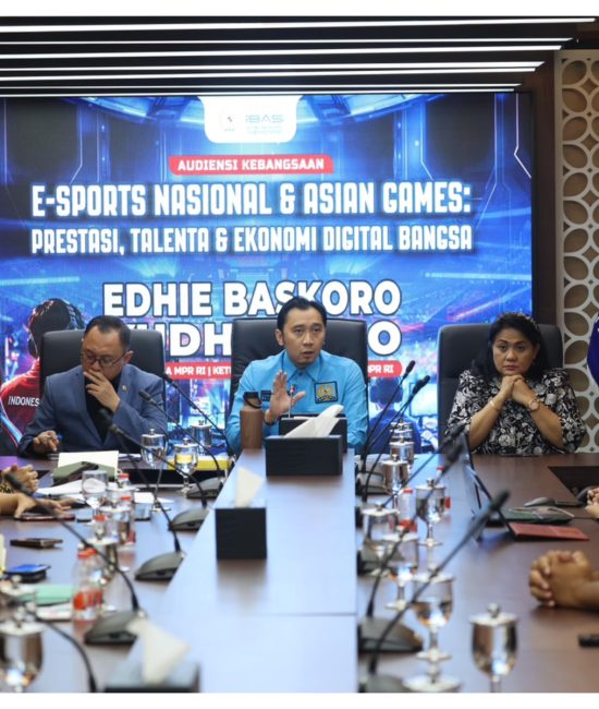 Wakil Ketua Majelis Permusyawaratan Rakyat (MPR) RI yang juga Ketua Fraksi Partai Demokrat DPR RI, Edhie Baskoro Yudhoyono (Ibas).