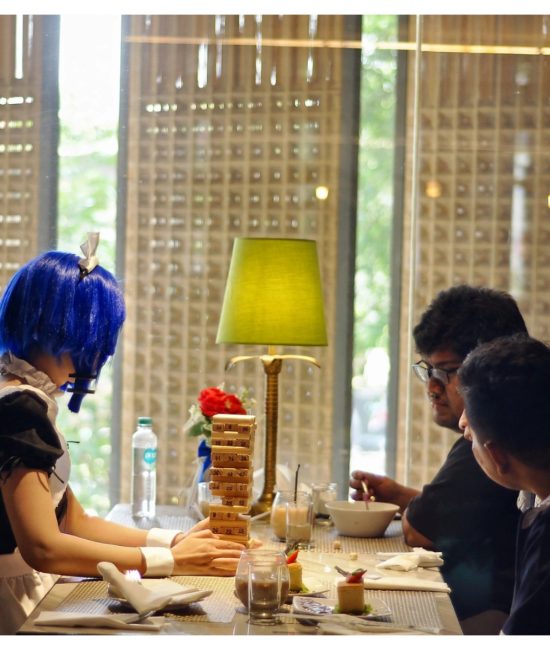 BW Express Jakarta, Tanah Abang, melakukan gebrakan dengan mengubah area dining Kapoelaga menjadi tempat berlangsungnya BAKKA!! Maid Cafe Vol#2 “Maid the Rock!!”. Foto: Dok BW Express Jakarta