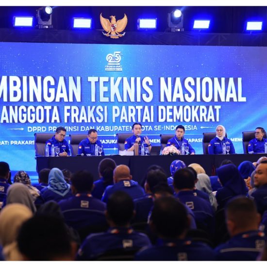Wakil Ketua MPR RI sekaligus Ketua Fraksi Partai Demokrat DPR RI, Edhie Baskoro Yudhoyono saat hadiri kegiatan Bimbingan Teknis Nasional (Bimtek) Partai Demokrat. Foto: Dok Partai Demokrat